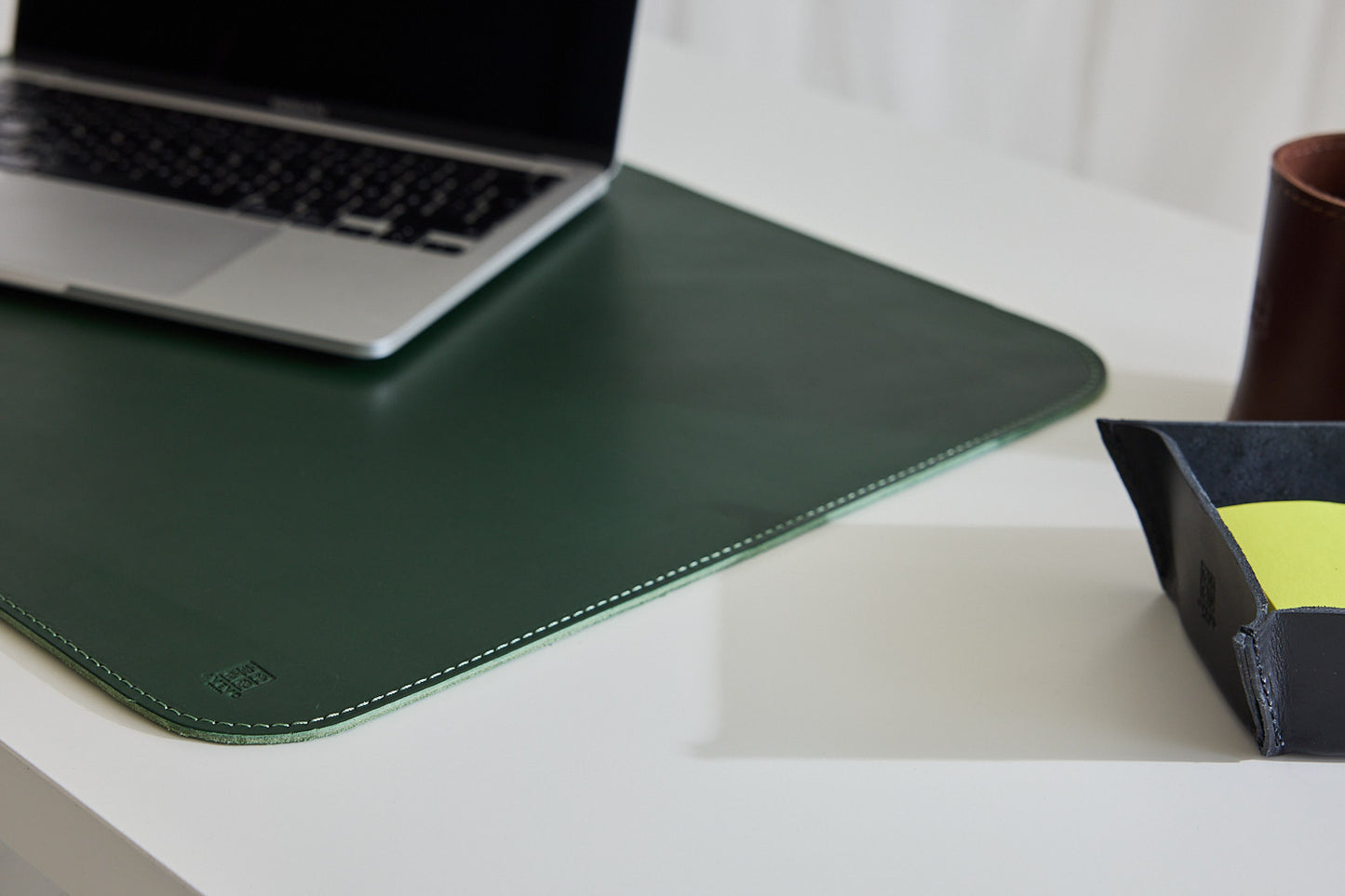 Skrivbordsunderlägg i läder, Deskpad Classic 43x58cm, Vegetabiliskt garvat läder