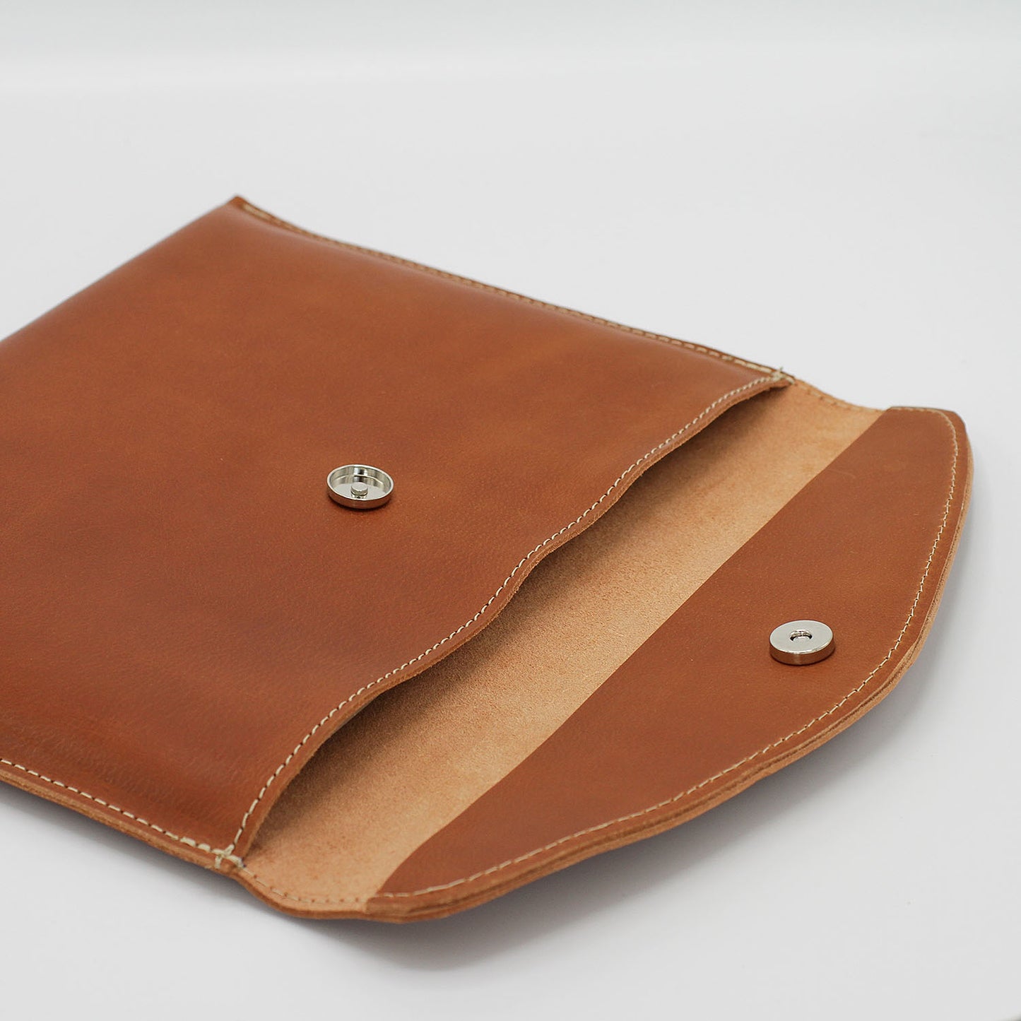 Laptop Sleeve, Datorväska i äkta skinn 14", Handtillverkad i Sverige, Vegetabiliskt garvat läder