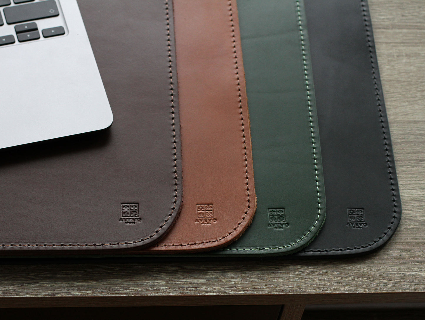 Skrivbordsunderlägg i läder, Deskpad Classic 43x58cm, Vegetabiliskt garvat läder