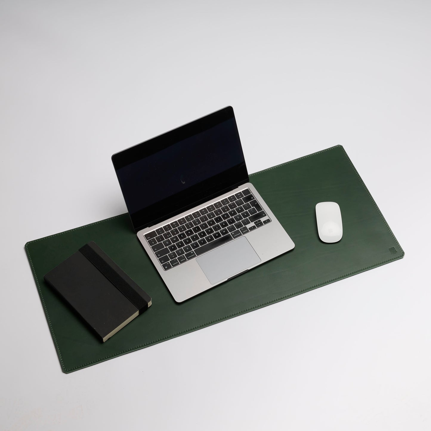 Skrivbordsunderlägg i äkta läder, Storlek 80x35cm, Elegant lyxig desk pad, Handtillverkad i vegetabiliskt garvat skinn.
