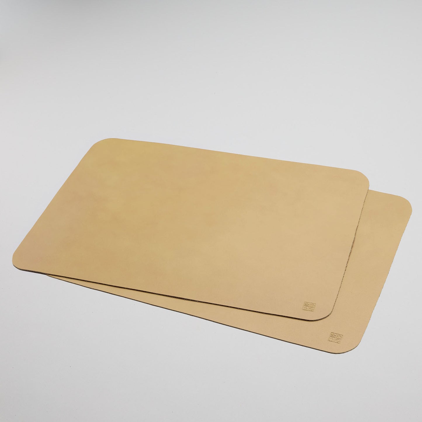 Bordsunderlägg i Läder 6-pack, hållbar bordstablett för elegant bordsdekoration.