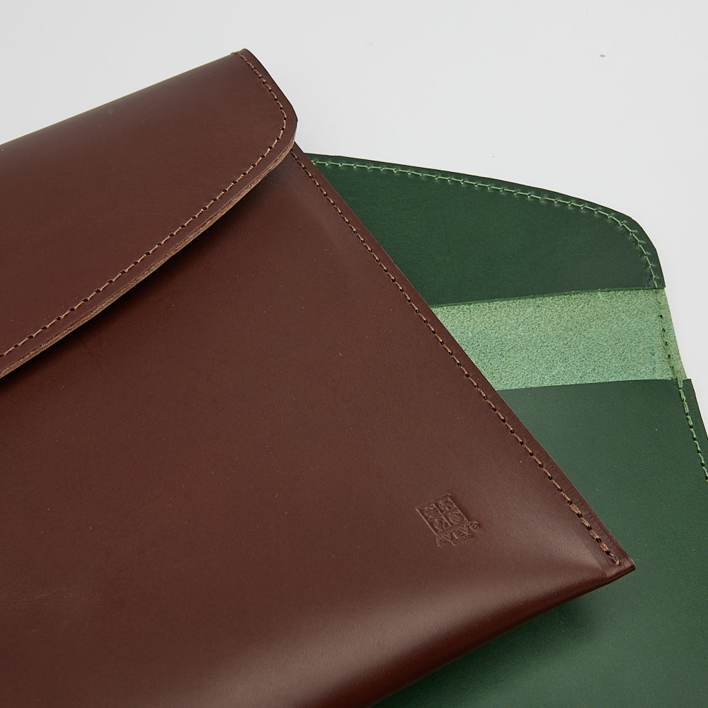 Laptop Sleeve, Datorväska i äkta skinn 14", Handtillverkad i Sverige, Vegetabiliskt garvat läder